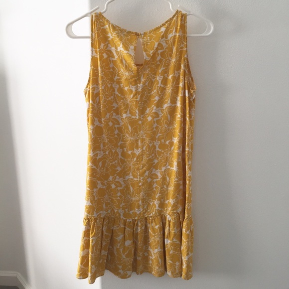 uniqlo yellow dress